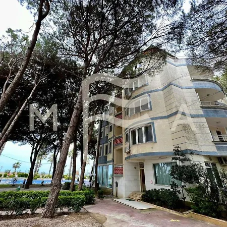 3 Bedroom Beachfront 834 Apartment